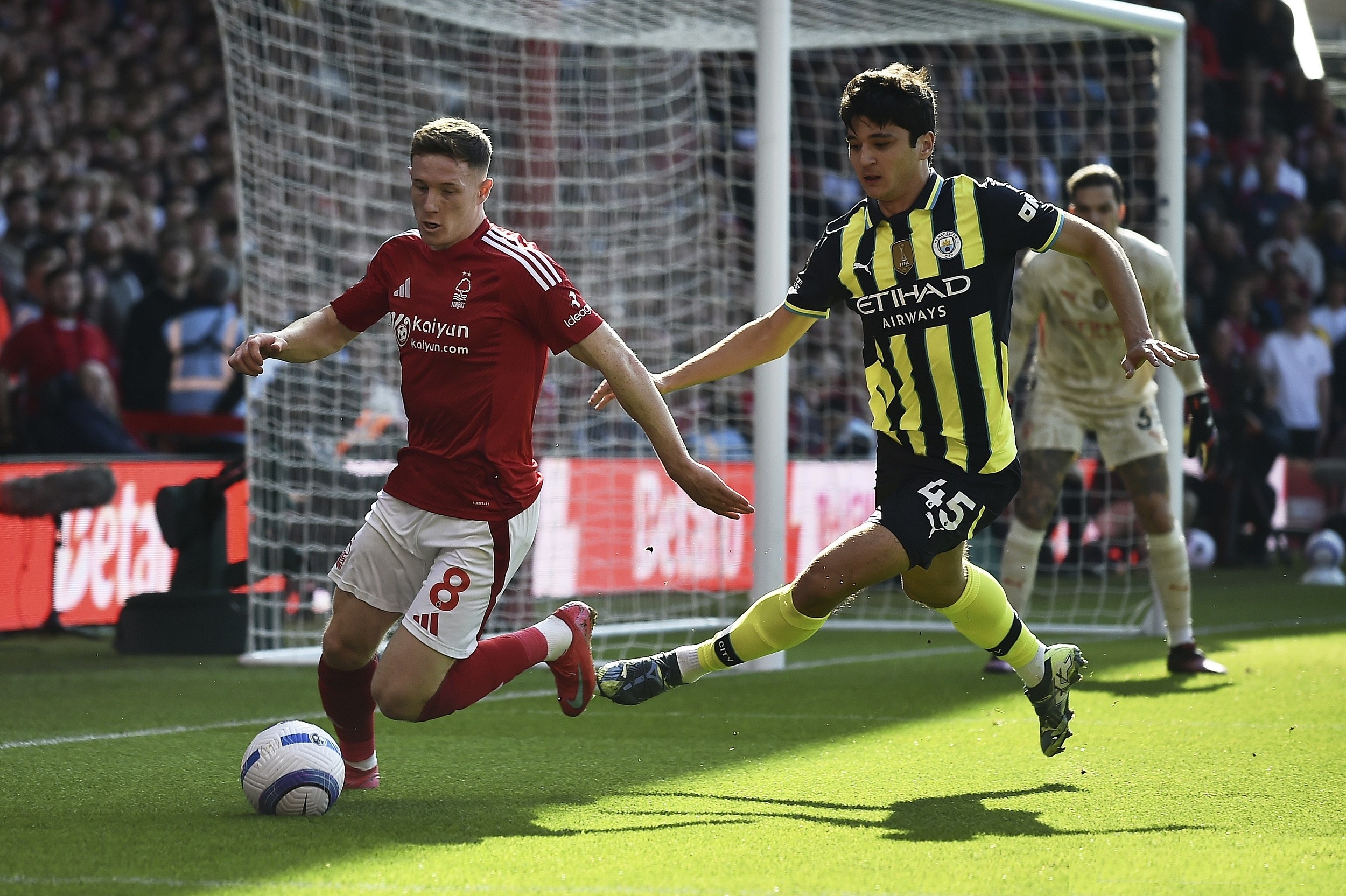 关于曼城主场-逼平里昂,戴维斯破门的信息 关于曼城主场-逼平里昂,戴维斯破门的信息