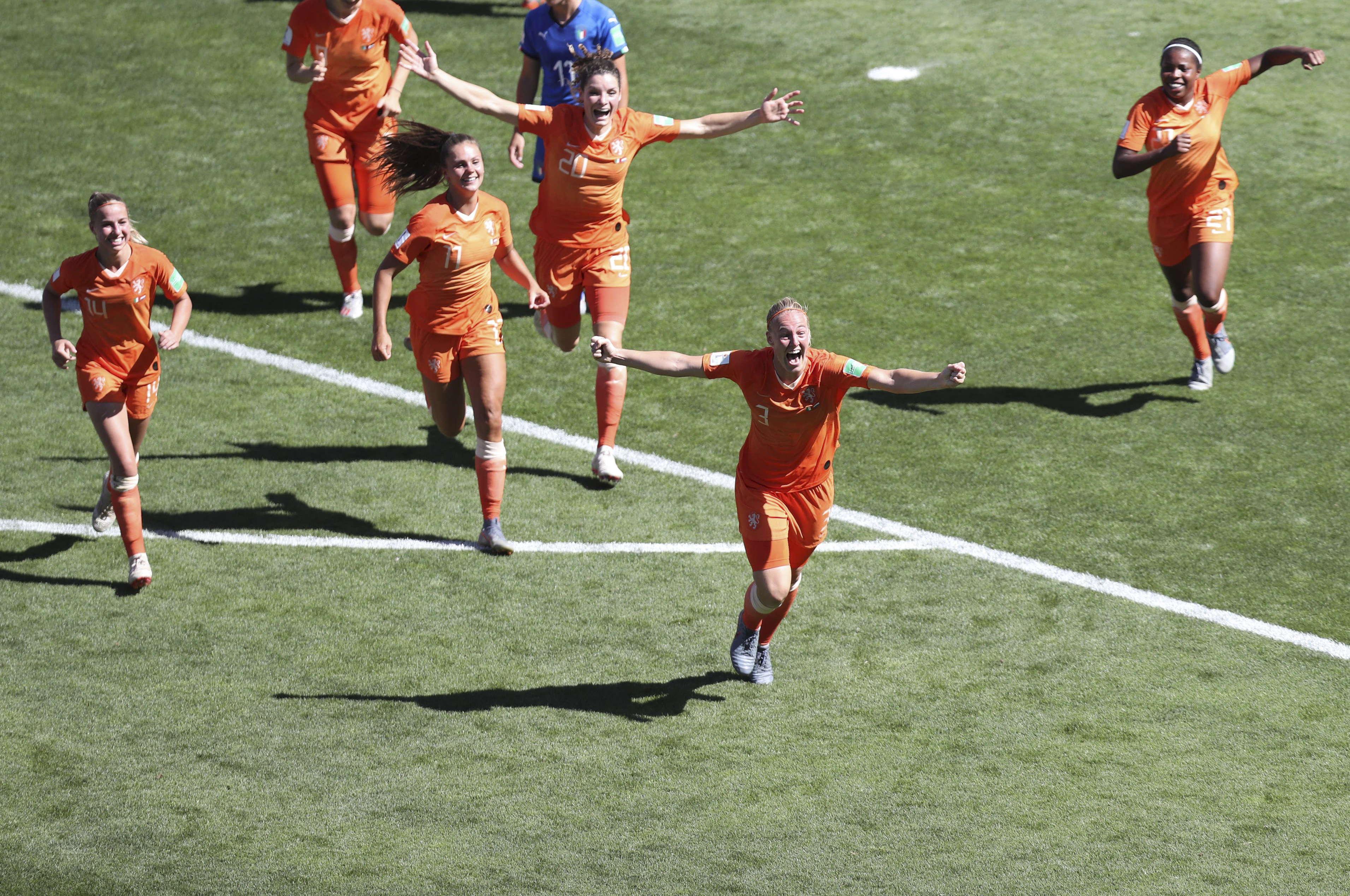 芬兰队力挫大洋洲劲旅，成功晋级女足奥运半决赛的简单介绍