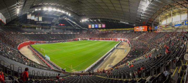 厦门足球主场憾负天津泰达，遭遇三连败摆脱危机四伏的简单介绍