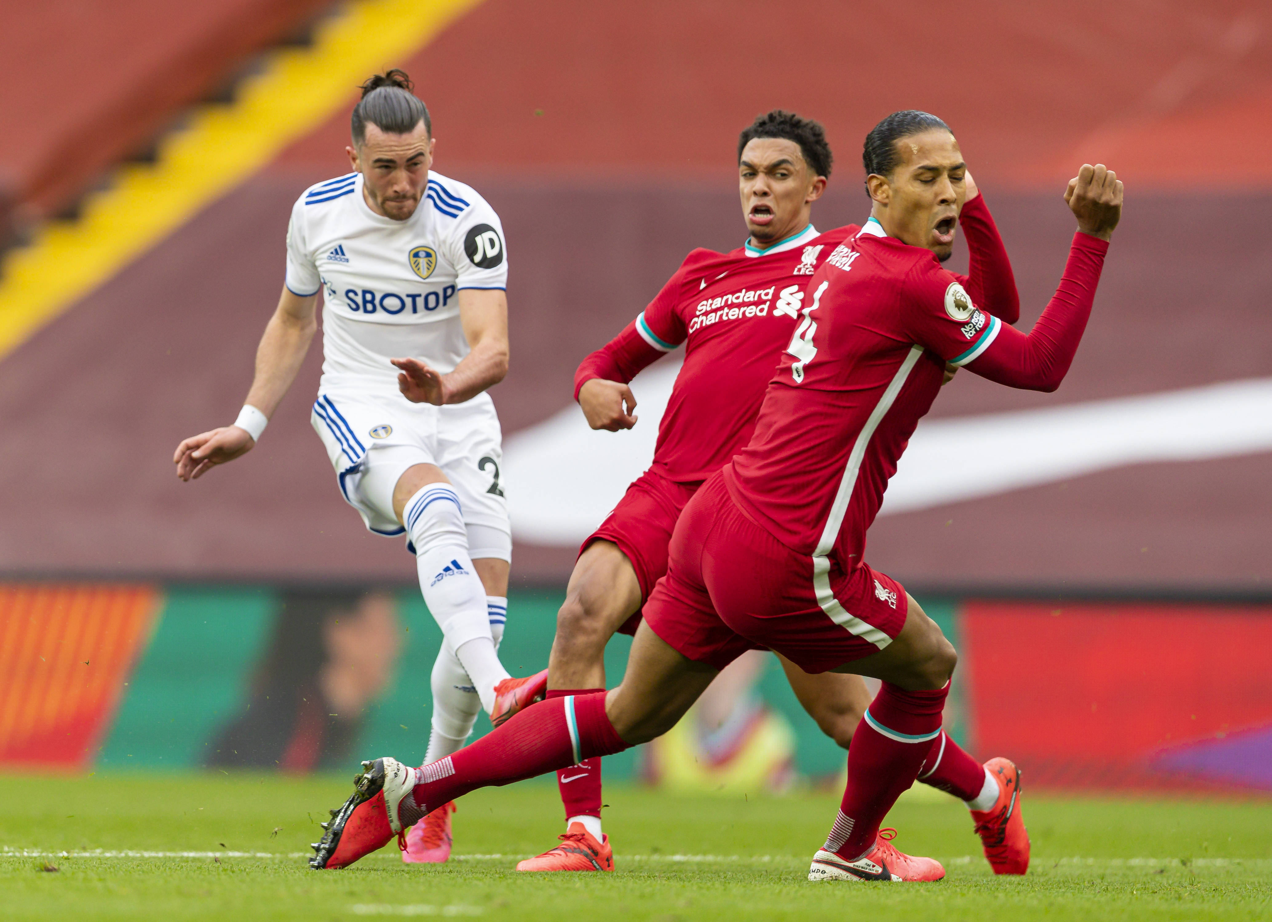 雷丁队在主场迎来令人振奋的胜利 雷丁队在主场迎来令人振奋的胜利