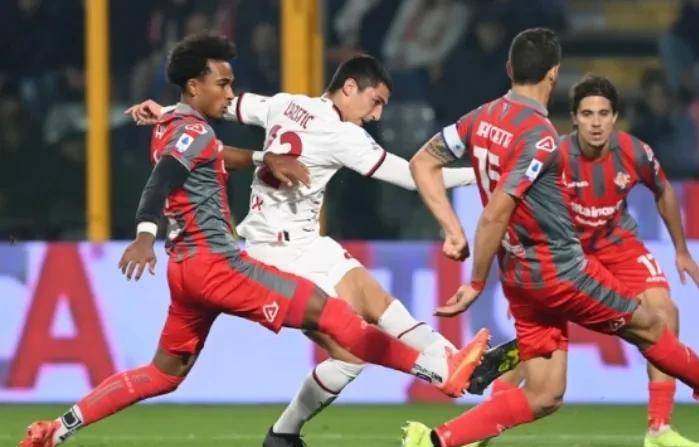 瓦尔迪亚球队已经准备好迎接关键足球比赛的简单介绍