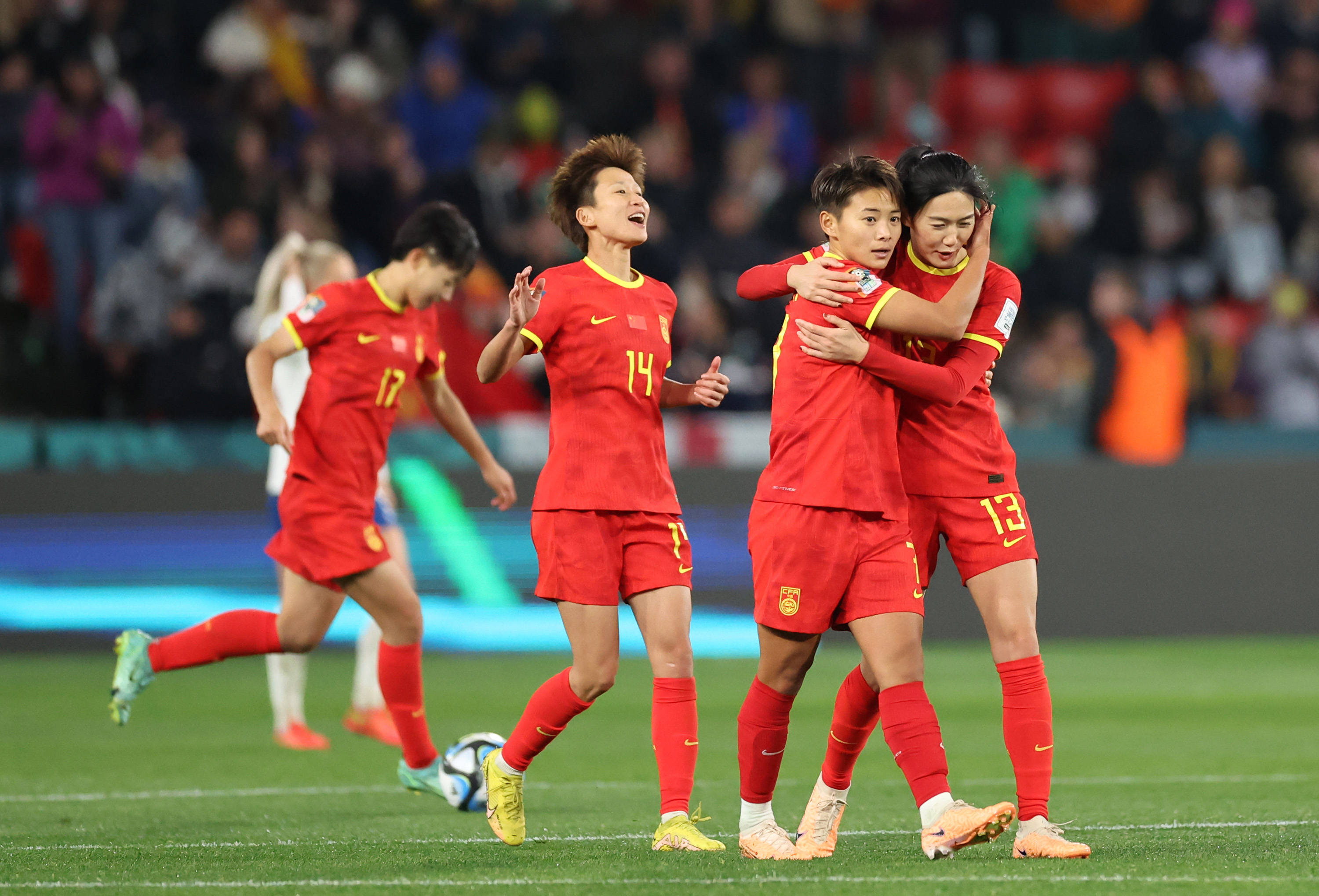 中国女足队再次登上足球世界杯之巅 中国女足队再次登上足球世界杯之巅