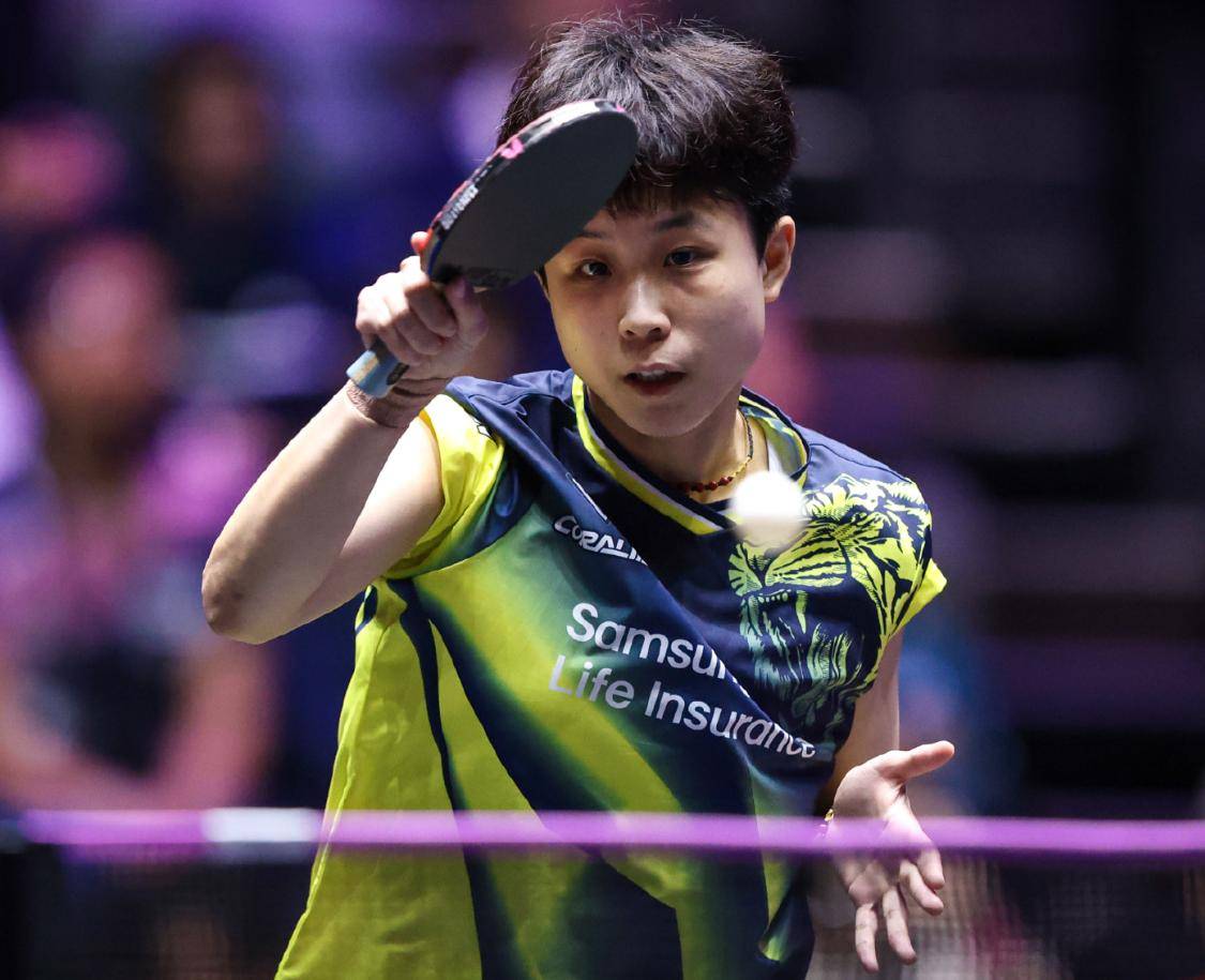 包含日本选手表现出色，力争击败对手获得冠军的词条