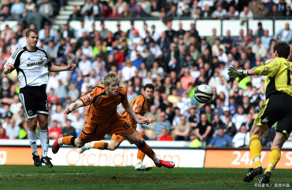 里尔客场不敌斯特拉斯堡,遗憾失利 里尔客场不敌斯特拉斯堡,遗憾失利