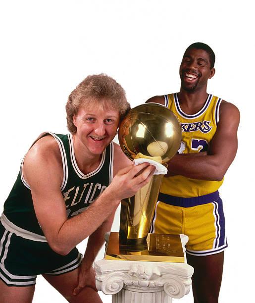 九游游戏-包含人客场绝杀魔术，哈里斯贡献分的词条