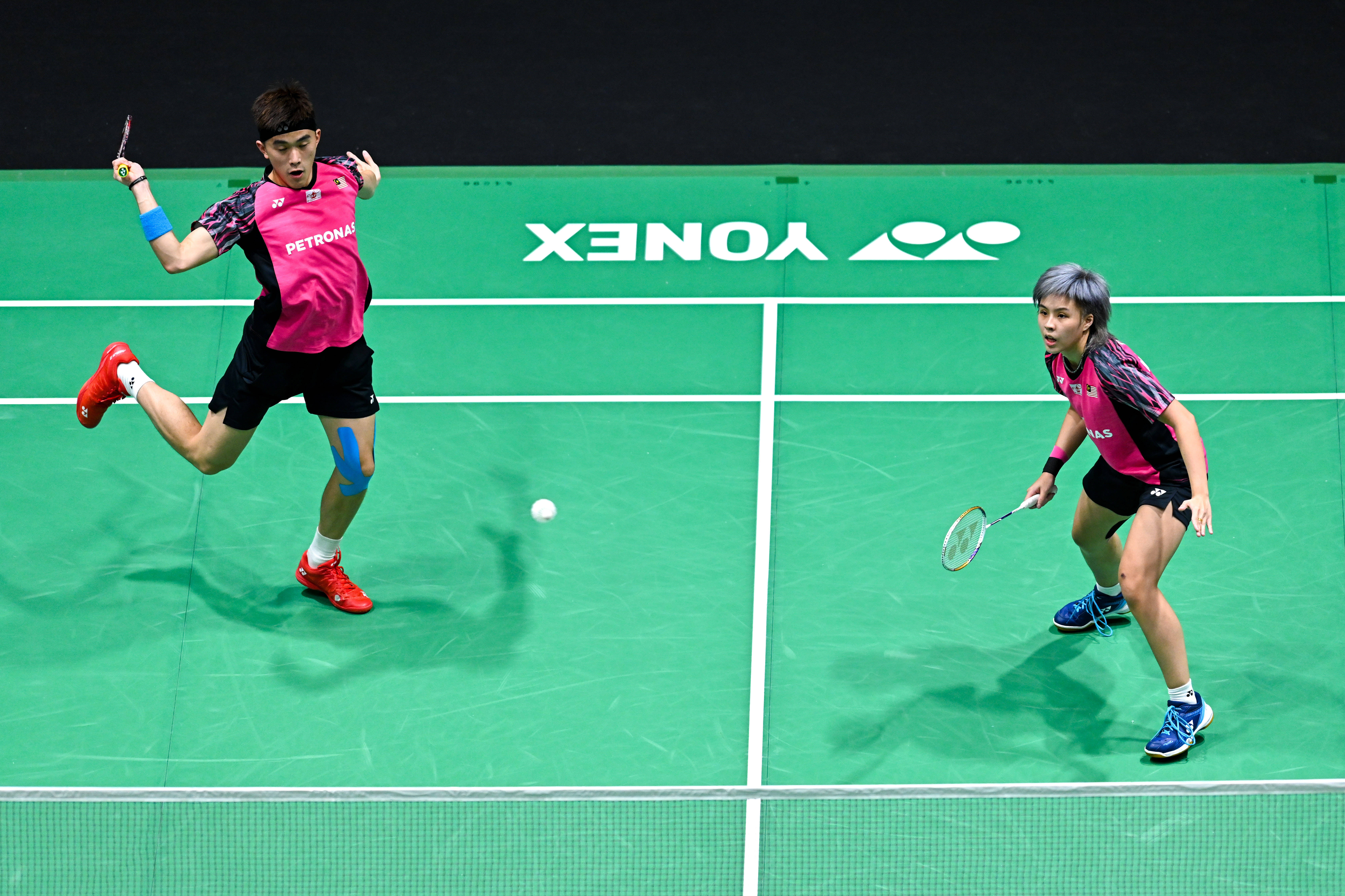 马来西亚队轻取日本队，郑思维点燃赛场的简单介绍