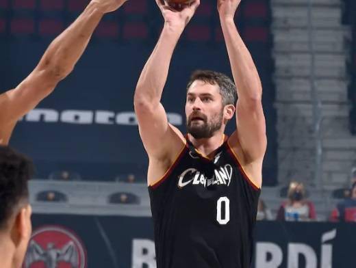 关于骑士队加强训练计划，为新赛季做好充分准备的信息