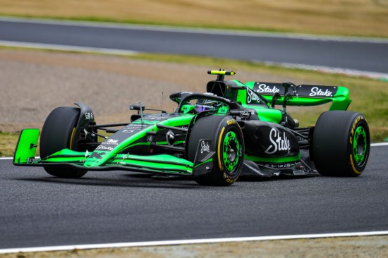 关于梅赛德斯翻盘红牛二队，周冠宇统治全场的信息