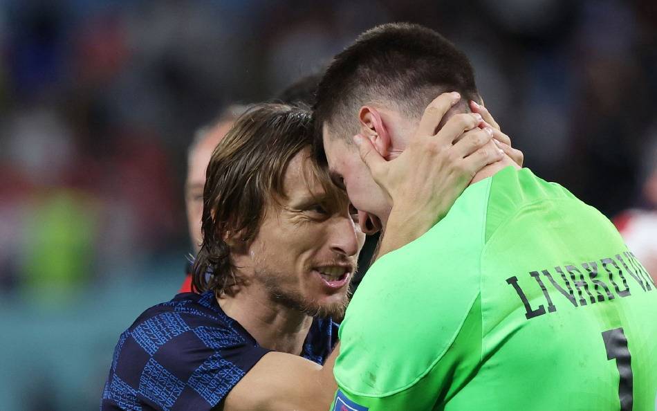 韩国逆转克罗地亚，法比尼奥带队取胜