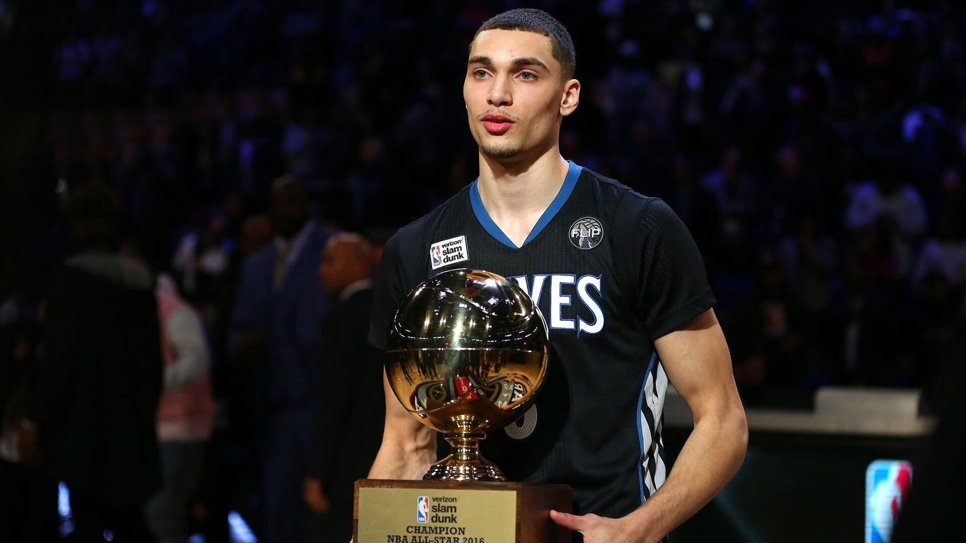 绿茵场与硬木地,当德甲争冠战遇上快船爆冷之夜