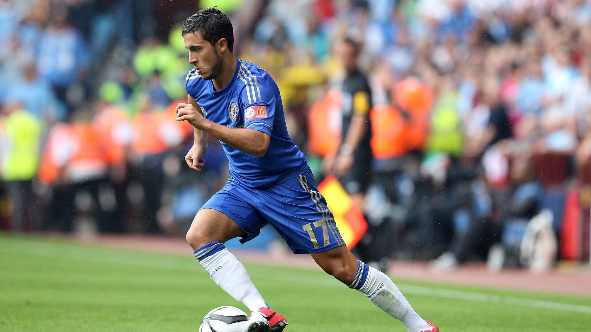 绿茵双面镜,哈兰德破城锤与哥斯达黎加团队火焰的战术启示