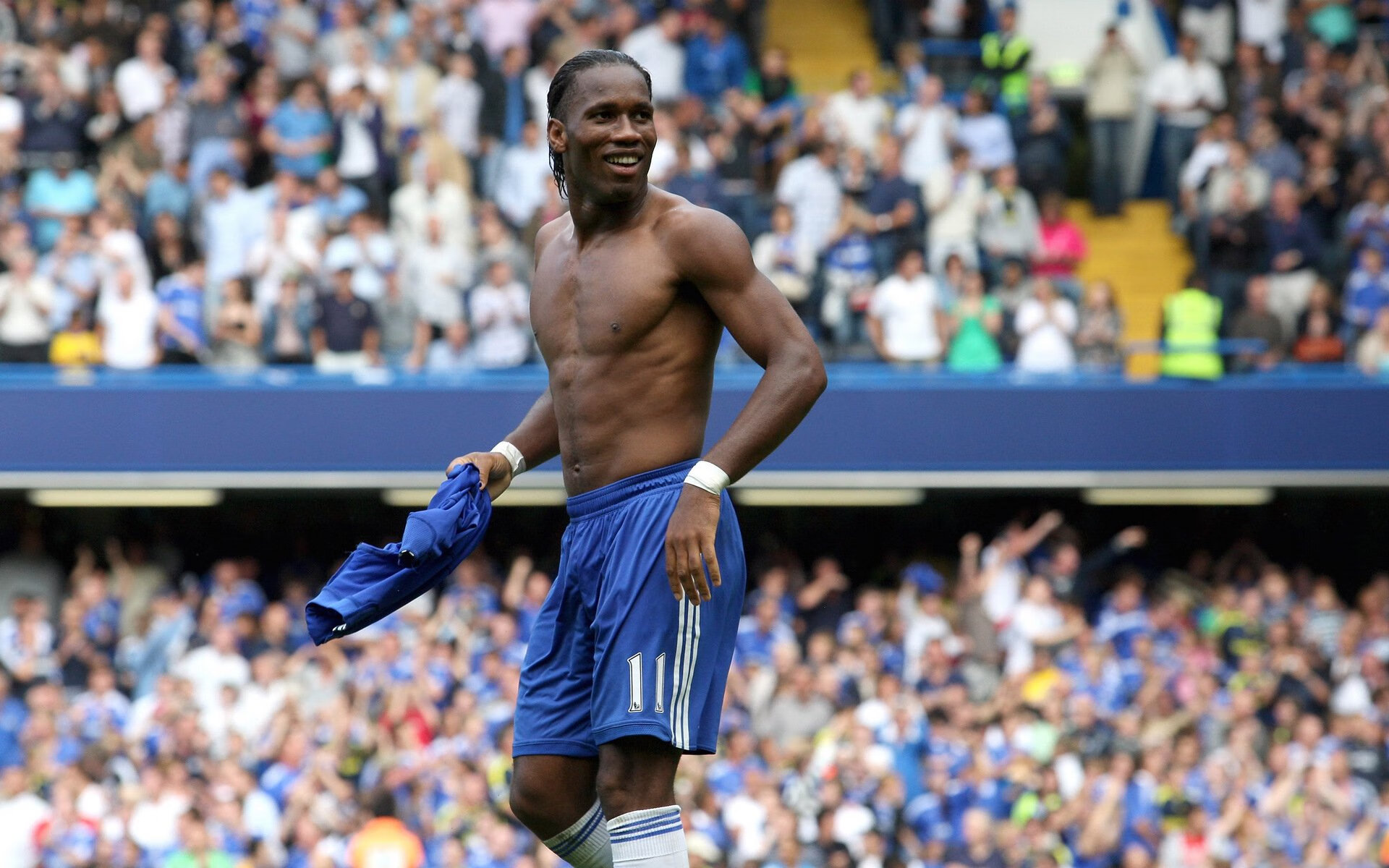 当鹏城紫金遇上新奥尔良水鸟，一场被库有引力扭曲的时空对决